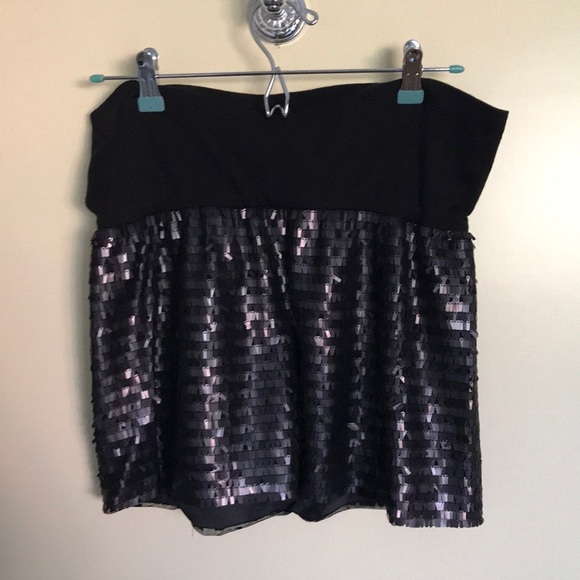 bebe Dresses & Skirts - Bebe sequin mini skirt
